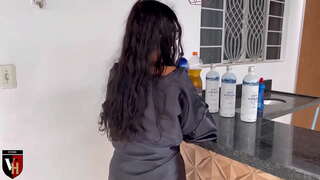 ���ደ brunette ወሲብ ቀጥል