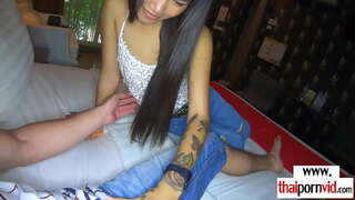 Payat amateur asian slut gigamit sa gikan sa luyo sa usa ka BWC