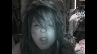 ���မ်ားအနည်းငယ်သာ slut ဇစွန့်စားရဂရုခက်ကဲ့သို့တန်ဆာအားဖြင့်သူမ၏ရည်းစား။