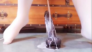 ASIÁTICA GOZANDO PARA CUMPLIR