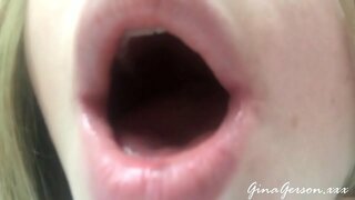 ���්වයං වින්දනයේ යෙදෙනවා