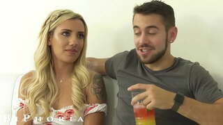 ���ुलगी करू इच्छित पती Dick चोखणे तिच्या वाढदिवस